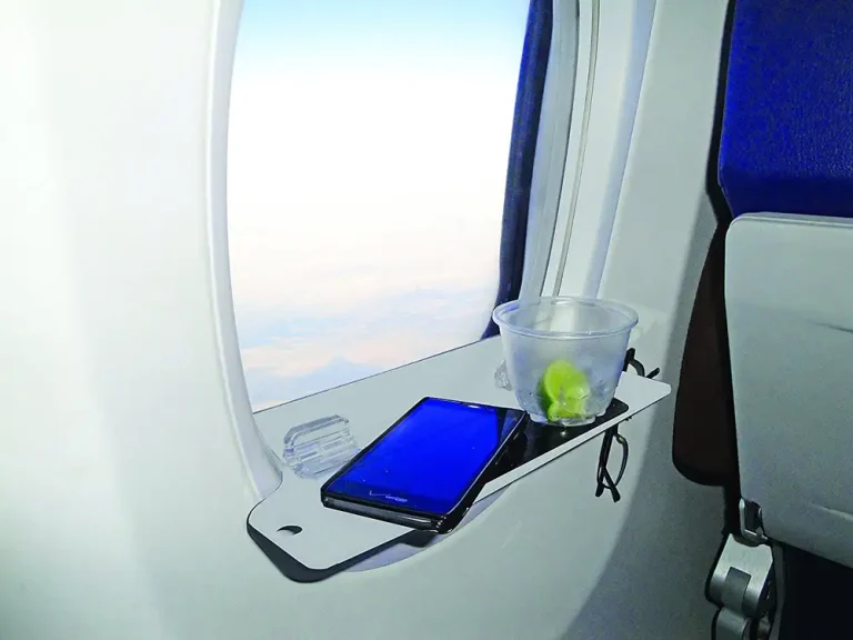10 Gadgets you would use while on a plane trip