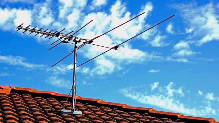 How to Connect Multiple TVs to One Antenna Wirelessly