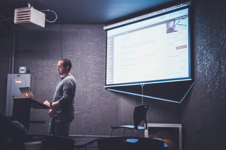 How to Cast a PowerPoint Presentation to a TV – Full Steps